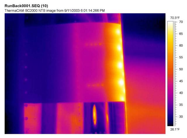 Infrared camera image of an airfoil equipped with an anti-icing system.