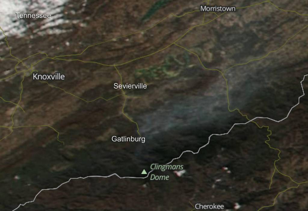 Suomi NPP Satellite Captures Smoke from Smoky Mountain Blazes