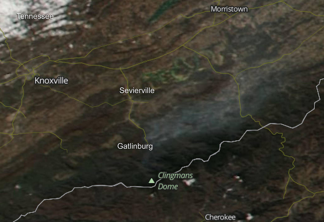 Suomi NPP image of smoke from fires in Tennessee