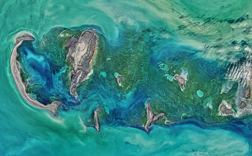 Ice Scours the North Caspian Sea