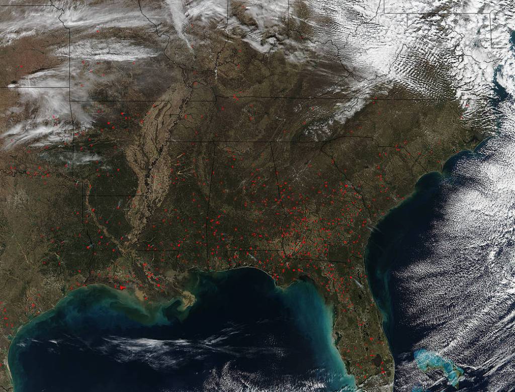 NASA Sees Fires Still Dotting U.S. Southeast