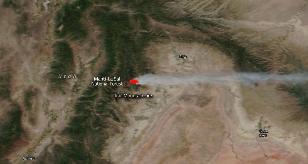 Trail Mountain fire seen by Suomi NPP