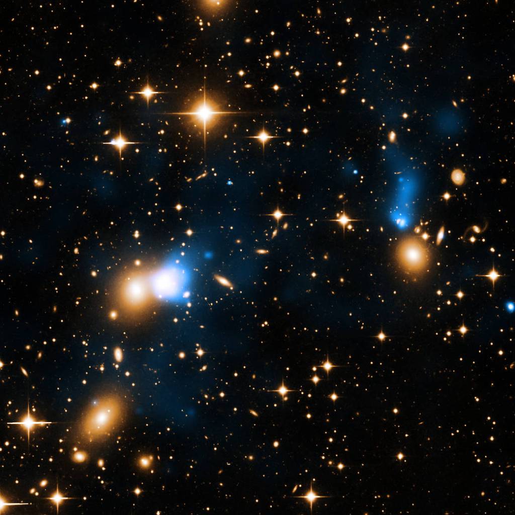 Chandra Finds Remarkable Galactic Ribbon Unfurled
