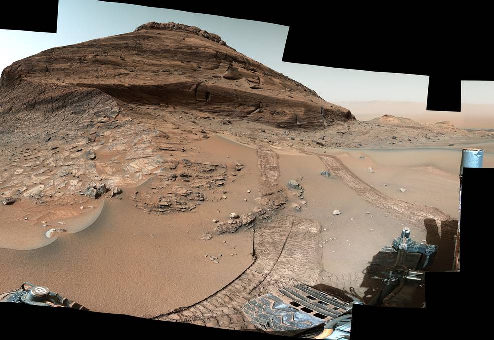 Seen here is the rover’s view of a hill nicknamed “Bolívar,” with Gale Crater’s vast floor in the upper right.n