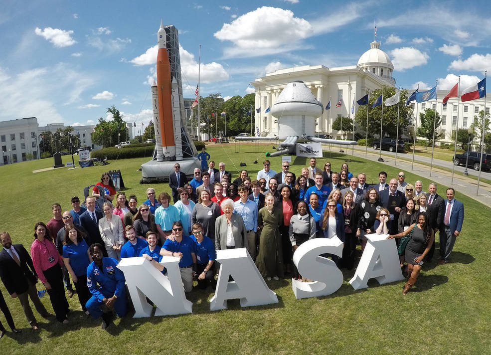 Gov. Ivey, at center in front, stands with organizers, exhibitors, and attendees of the 2023 Alabama Space Day event on the South Lawn of the Capitol in Montgomery. 