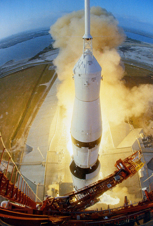 apollo_6_launch_from_tower.