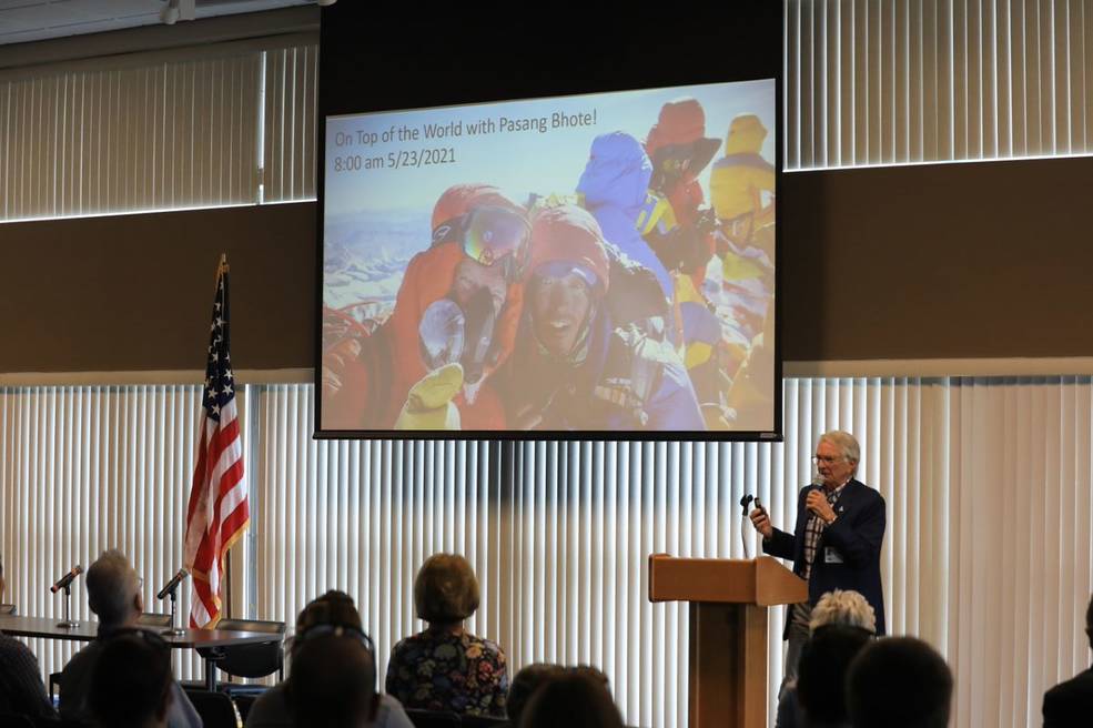 Arthur Muir, America's oldest Mt. Everest summiteer, speaks at NASA's Kennedy Space Center