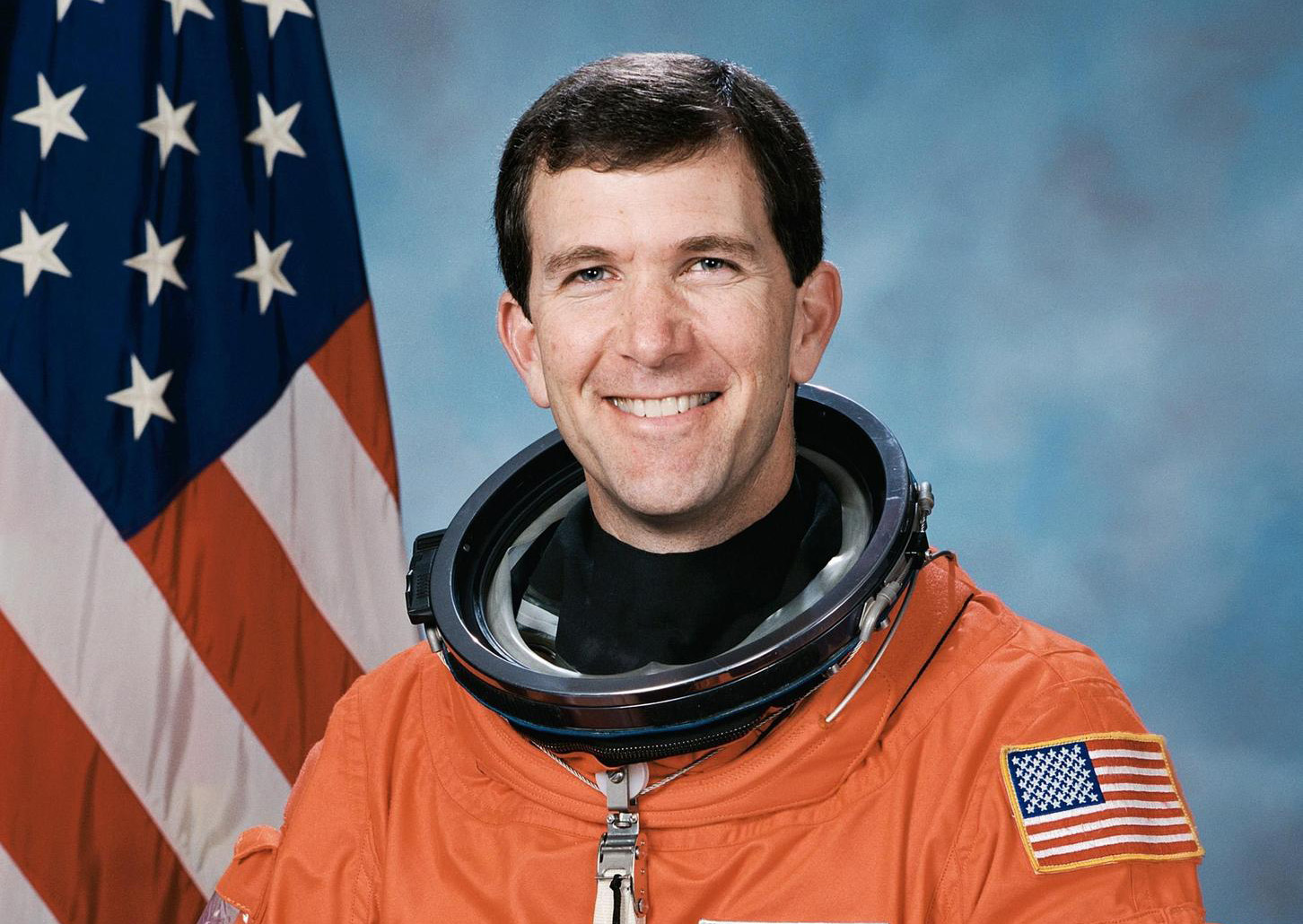 Official portrait of astronaut Rick D. Husband, mission commander