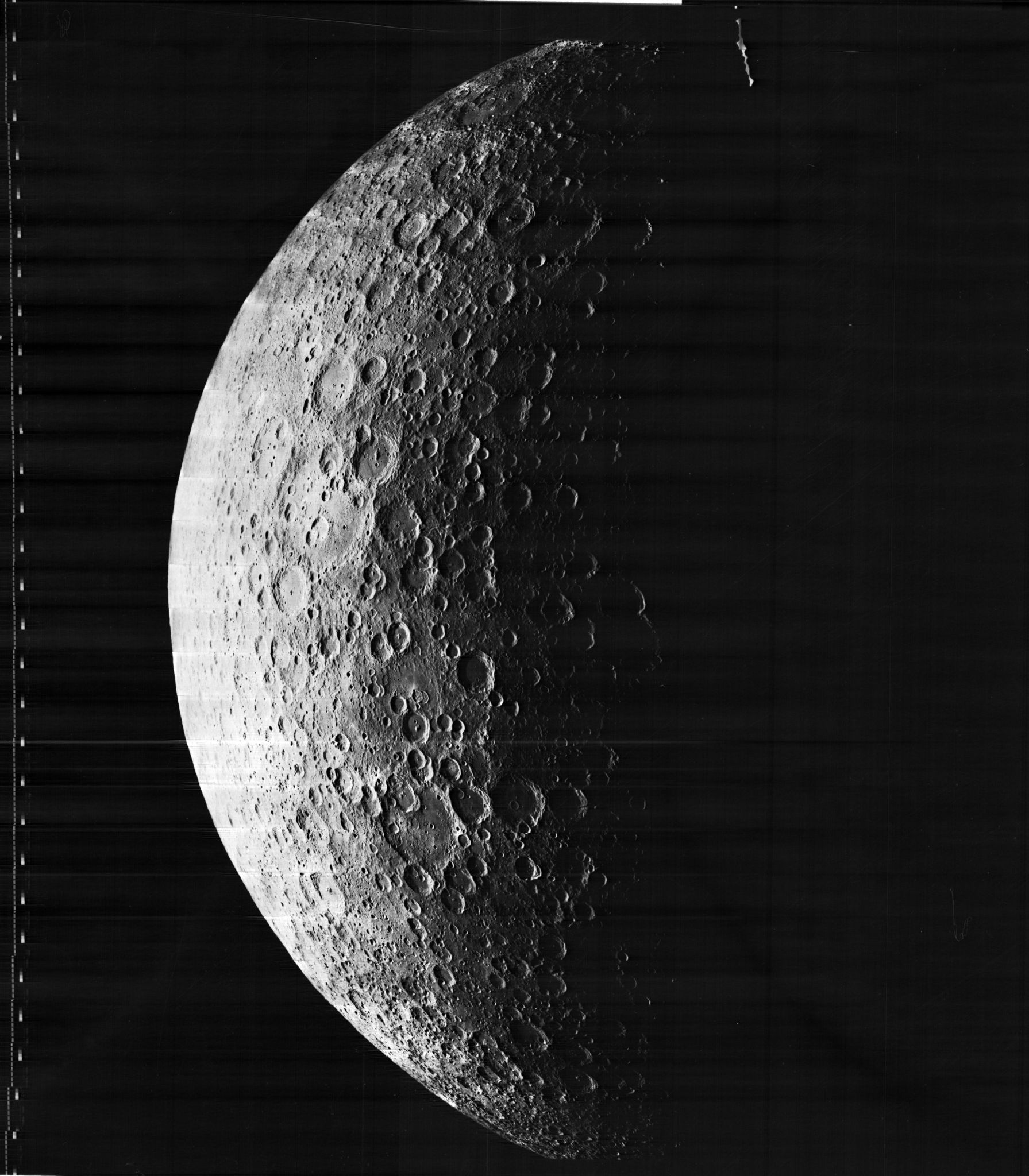 Picture of the moon taken by Lunar Orbiter 5