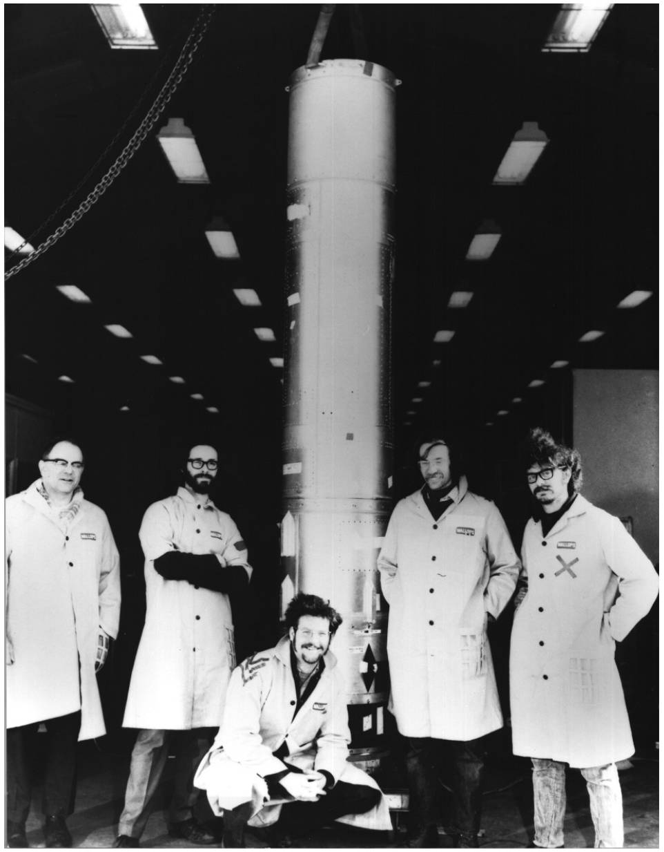 NASA’s Martin Weisskopf and colleagues from Columbia University in 1971 pose with the Aerobee-350 sounding rocket.