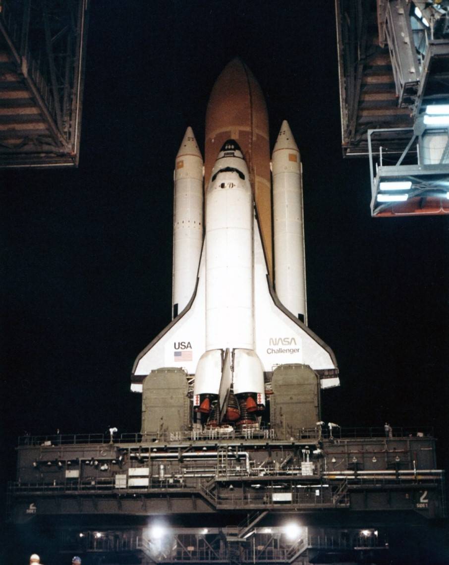 sts_6_leaving_vab_for_rollout_to_39a