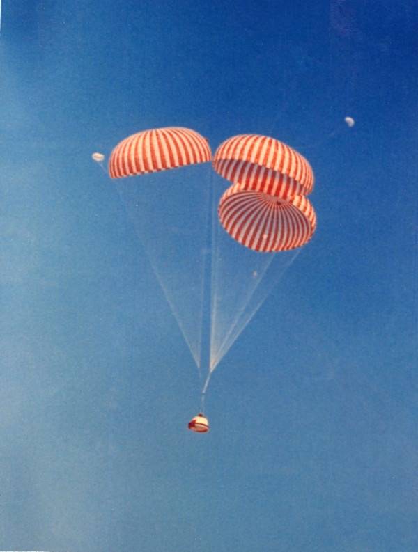 apollo_first_bp_parachute_drop_test_may_3_1963