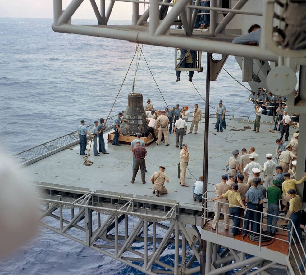 recovery_aboard_kearsarge_may_16_1963