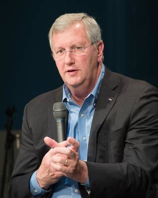 Ralph Roe, retired NASA Chief Engineer, addresses an audience during a Lessons In Leadership Series, Executive Leadership Workshop at NASA Glenn Research Center on August 13, 2019.