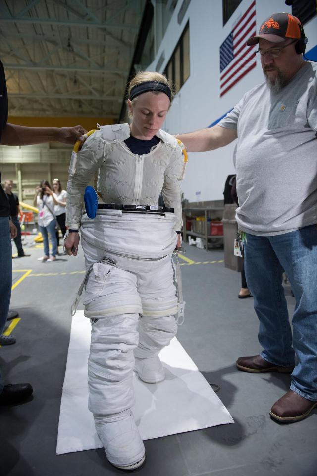 Before donning the actual spacesuit, the first piece that astronauts put on is a special cooling garment made of a stretchy spandex material and water tubes. Chilled water flows through about 300 feet of tubes woven into this tight-fitting piece of clothing, working to regulate a spacewalker’s body temperature and remove extra heat.