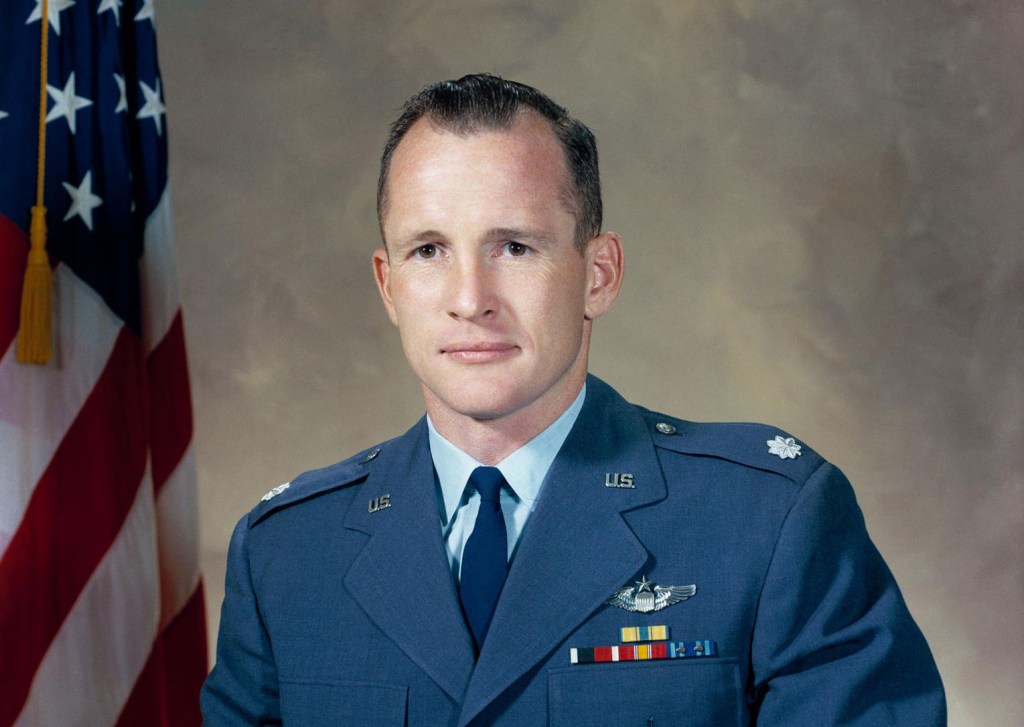 Astronaut Edward H. White II (United States Air Force Lieutenant Colonel), Gemini 4 pilot. Editor's Note: Since this portrait was taken astronaut White lost his life on Jan. 27, 1967, in the Apollo 1/Saturn 204 fire at Cape Kennedy, KSC, Florida.