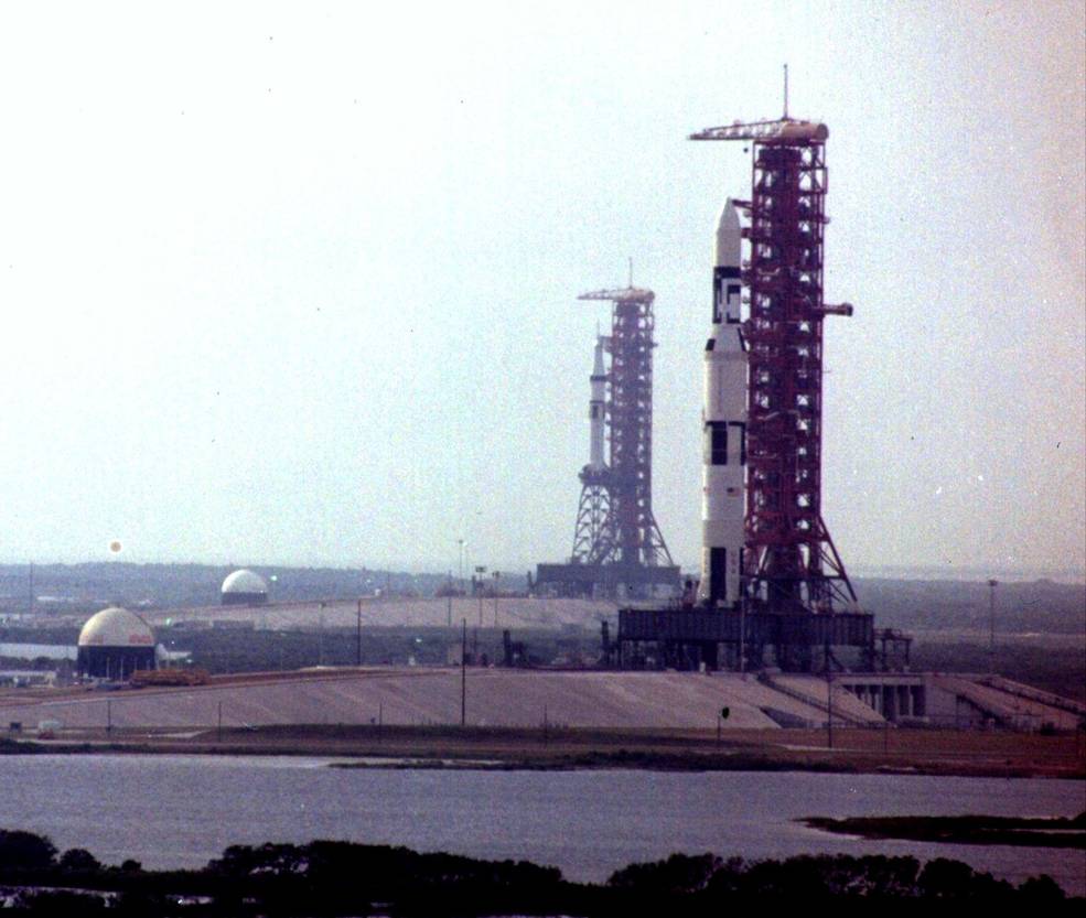 skylab_1_and_2_on_launch_pads