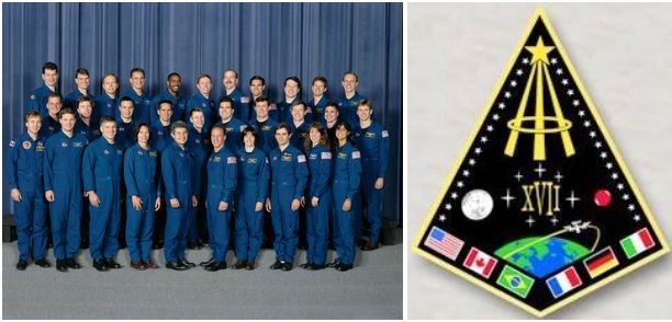 Left: Group photo of the astronaut Class of 1998, including the international partner astronauts. Row 1: Bjarni V. Tryggvason (Canada), left, Douglas H. Wheelock, Gregory H. Johnson, Patricia C. Hilliard Robertson, Marcos C. Pontes (Brazil), Garrett E. Reisman, Barbara R. Morgan, Léopold P. Eyharts (France), Tracy E. Caldwell Dyson, Sunita L. Williams. Row 2: Timothy J. Creamer, left, Roberto Vittori (Italy), Lee J. Archambault, William A. Oefelein, Gregory C. Johnson, Neil W. Woodward, Michael J. Foreman, Christopher J. Ferguson, George D. Zamka, Kenneth T. Ham. Row 3: Paolo A. Nespoli (Italy), Stanley G. Love, Hans W. Schlegel (Germany), John D. “Danny” Olivas, Leland D. Melvin, Michael E. Fossum, Alan G. Poindexter, Gregory E. Chamitoff, Nicholas J.M. Patrick, Steven R. Swanson, Clayton C. Anderson. Not pictured: Robert B. Thirsk (Canada). Right: Patch of the Class of 1998.