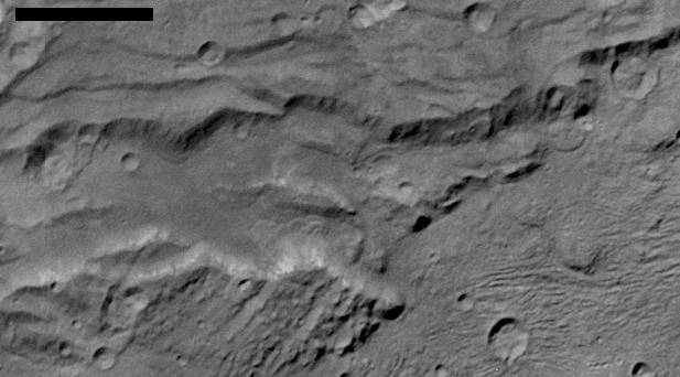 new_horizons_charon_landslides_48_912_miles