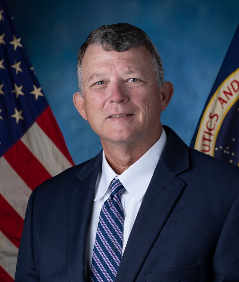 Official NASA portrait of Stephen Creech, Assistant Deputy Associate Administrator for Technical, Moon to Mars Program Office