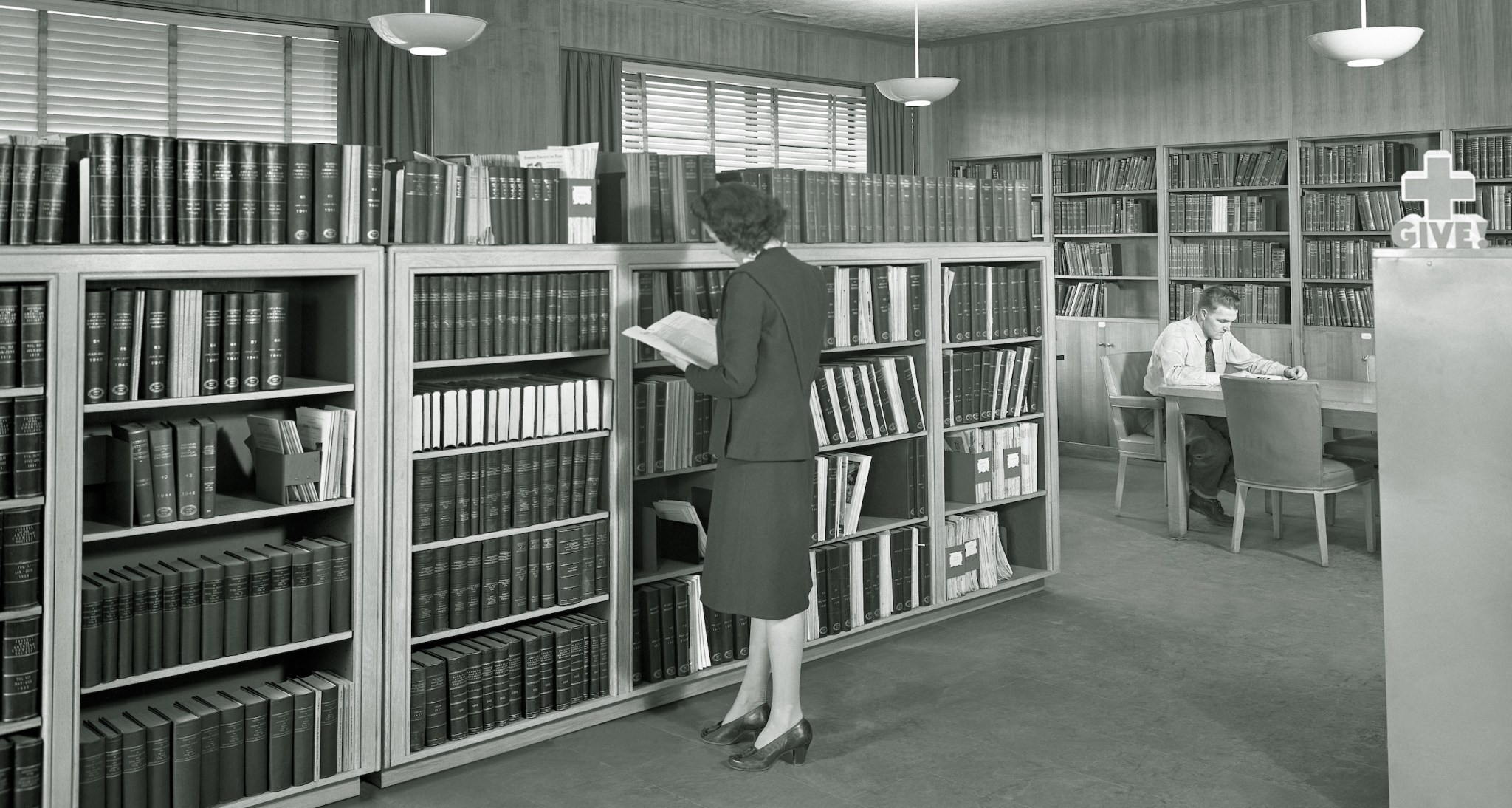 Woman in library.