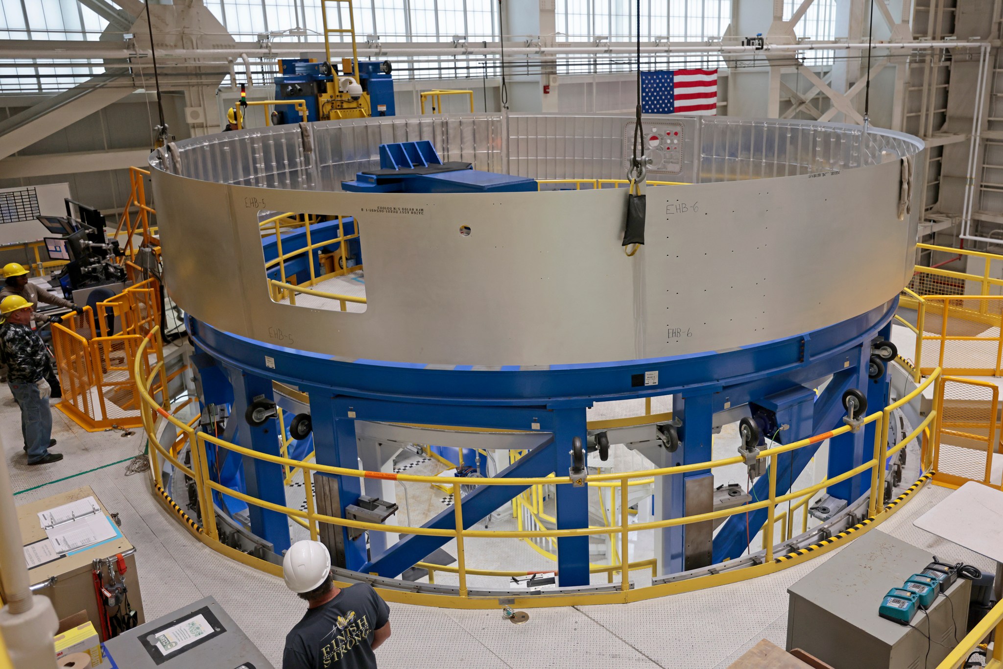 NASA completed manufacturing of a hydrogen tank barrel that will be tested as a weld confidence article for the Space Launch System (SLS) rocket’s Exploration Upper Stage (EUS). Weld confidence articles help establish welding procedures and interfaces between the tooling and hardware and ensure the structural integrity of the welds. Starting with the Artemis IV mission, the EUS will provide the power to send astronauts in NASA’s Orion spacecraft and heavy cargo on a precise trajectory to the Moon.