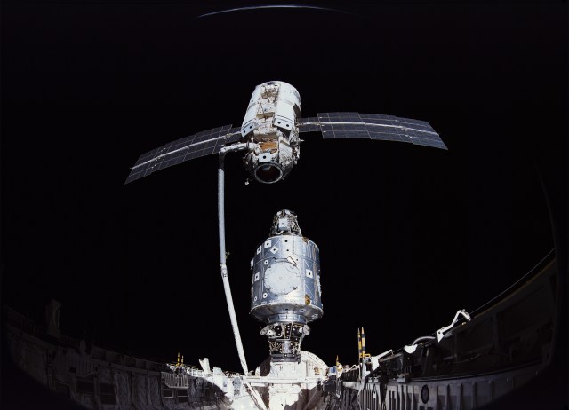 The Unity module was installed to the Zarya module using a combination of space shuttle Endeavour's thrusters and its Canadarm robotic arm.