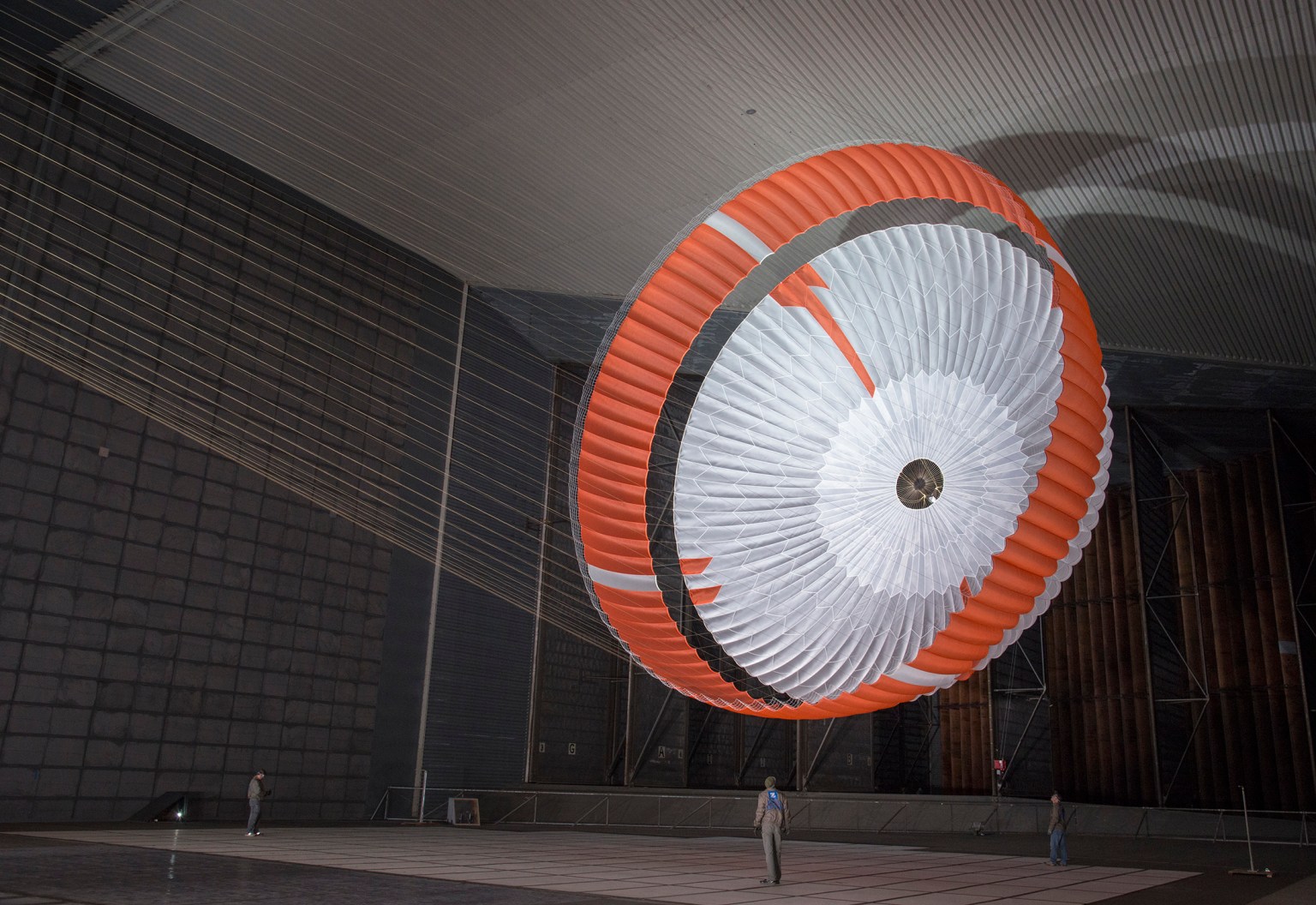 A Mars-type parachute is tested at the United States Air Force National Full-Scale Aerodynamics Complex 80- by 120-foot wind tunnel at NASA’s Ames Research Center