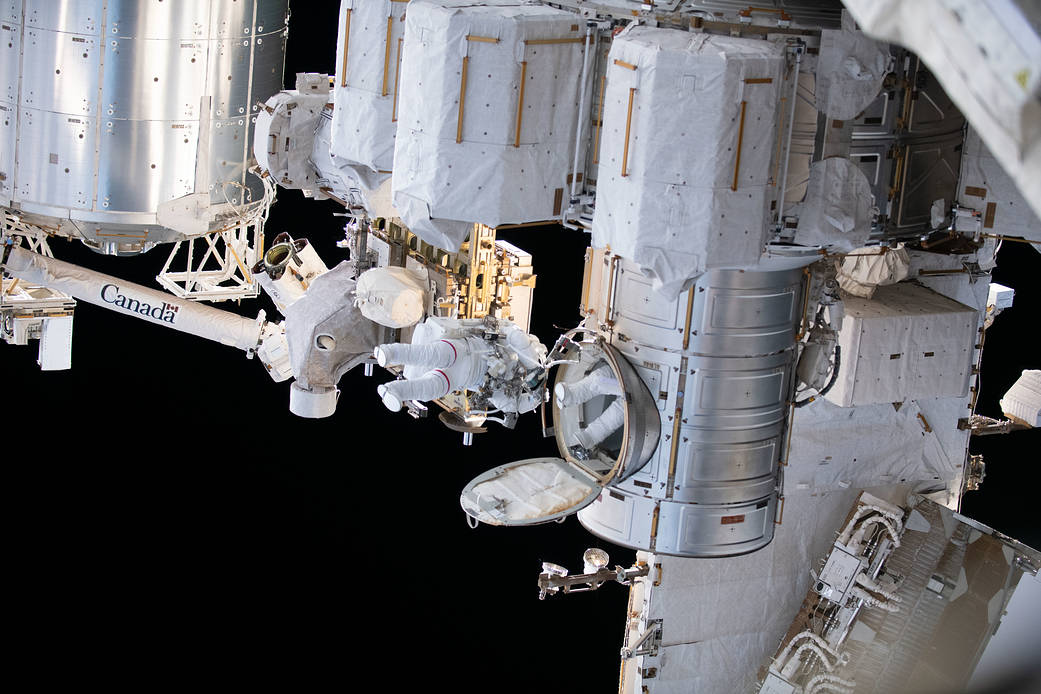 Spacewalkers Stephen Bowen and Sultan Alneyadi exit the Quest airlock