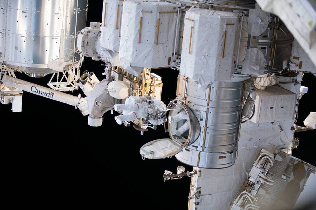 Spacewalkers Stephen Bowen and Sultan Alneyadi Exit the Quest Airlock