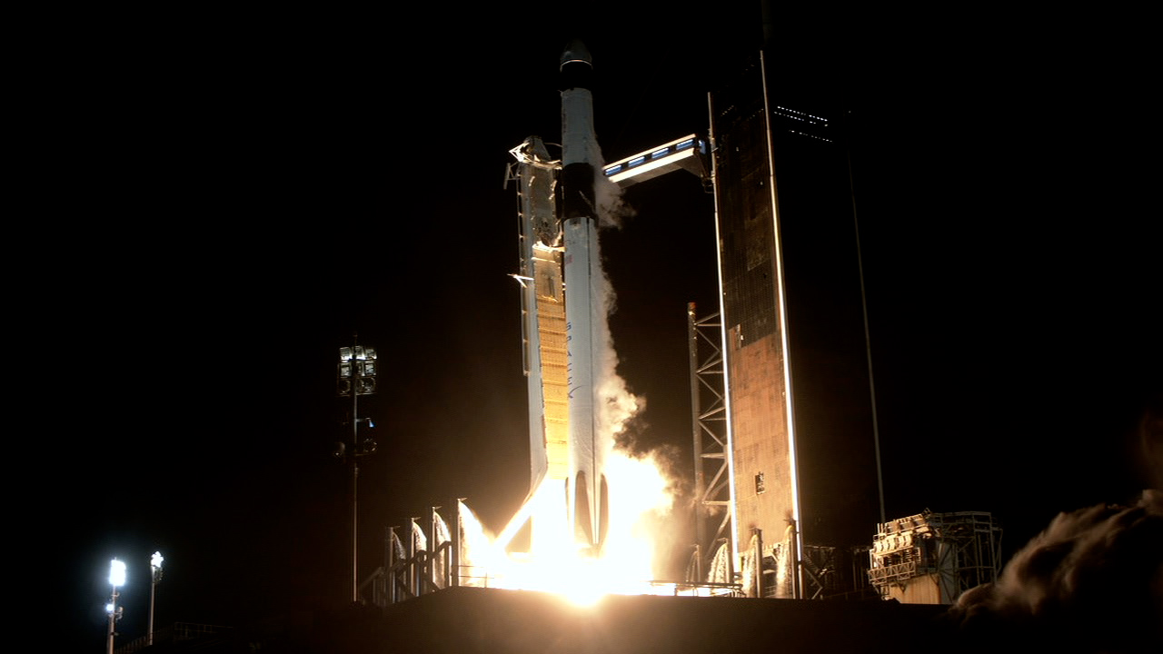 A SpaceX Falcon 9 rocket lifts off the pad at 3:27 a.m. EDT on Saturday, Aug. 26, from Kennedy Space Center’s Launch Complex 39A in Florida carrying NASA’s SpaceX Crew-7 crew members to the International Space Station. Aboard SpaceX’s Dragon spacecraft are NASA astronaut Jasmin Moghbeli, ESA (European Space Agency) astronaut Andreas Mogensen, JAXA (Japan Aerospace Exploration Agency) astronaut Satoshi Furukawa, and Roscosmos cosmonaut Konstantin Borisov. They will dock to the orbiting laboratory at about 8:40 a.m. EDT Sunday, Aug. 27.