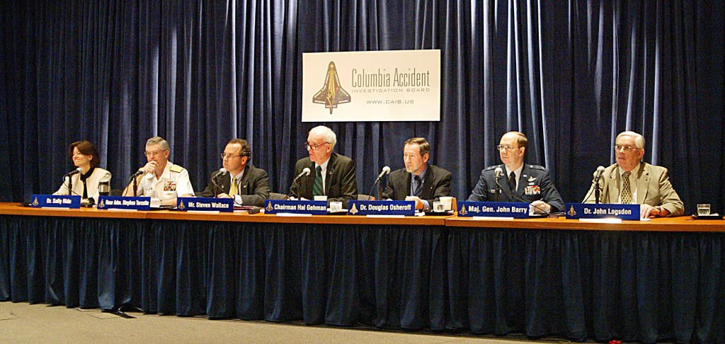 7 members of the CAIB appear for a public hearing