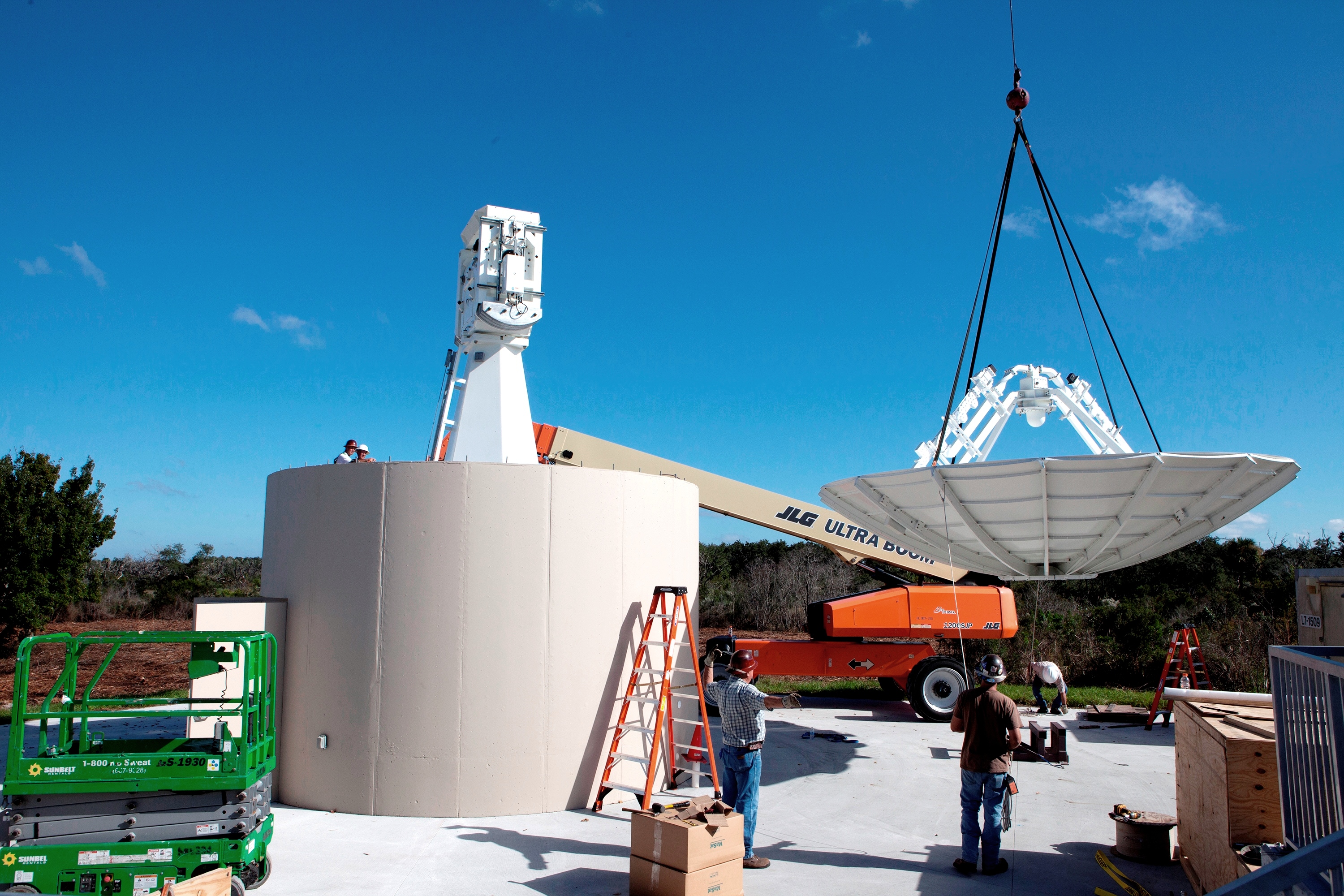 A Near Space Network antenna at Kennedy Space Center, Florida.