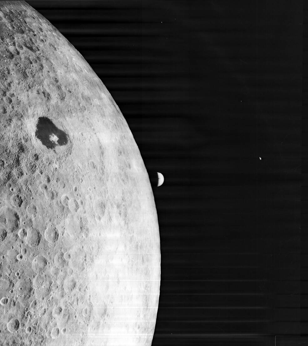 The first image of the Earth taken from lunar orbit