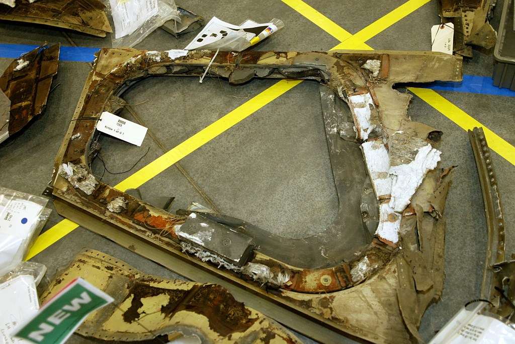 Columbia shuttle window debris