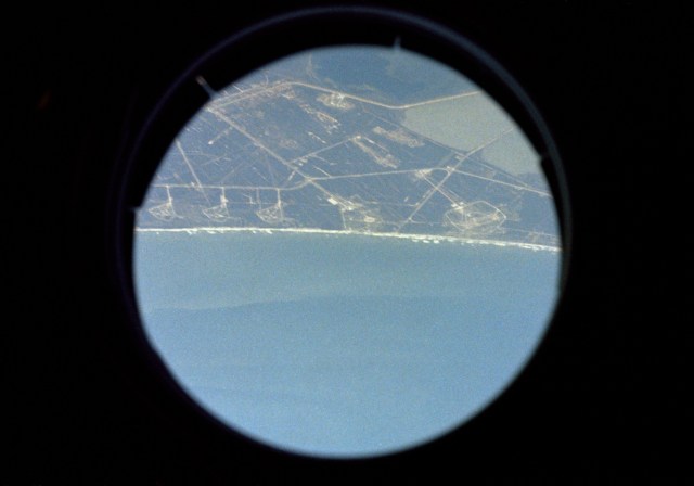 Photo of the earth before touchdown of Challenger and end of STS 41-G