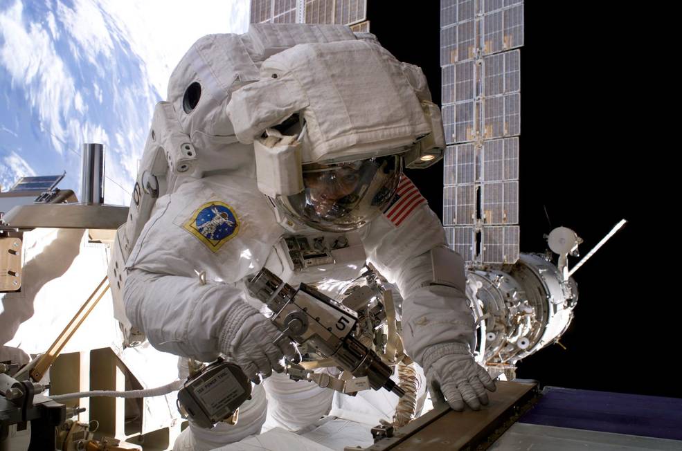 Houston We Have a Podcast: Ep. 282: Better Batteries Astronaut Sunita L. Williams uses a pistol grip tool (PGT) during a 2007 spacewalk.
