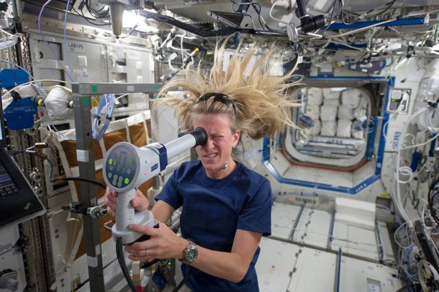 Visual Impairment Intracranial Pressure (VIIP) Syndrome was identified in 2005. It is currently NASA’s leading spaceflight-related health risk, and is more predominant among men than women in space. Here, NASA astronaut Karen Nyberg of NASA uses a fundoscope to image her eye while in orbit.