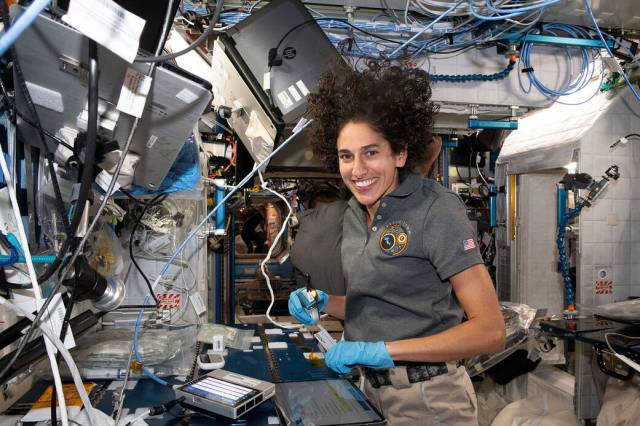 Astronaut Jasmin Moghbeli services microbe samples