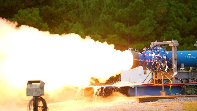 Engineers in the East Test Area at NASA’s Marshall Space Flight Center monitor a 24-inch booster motor test Sept. 14.