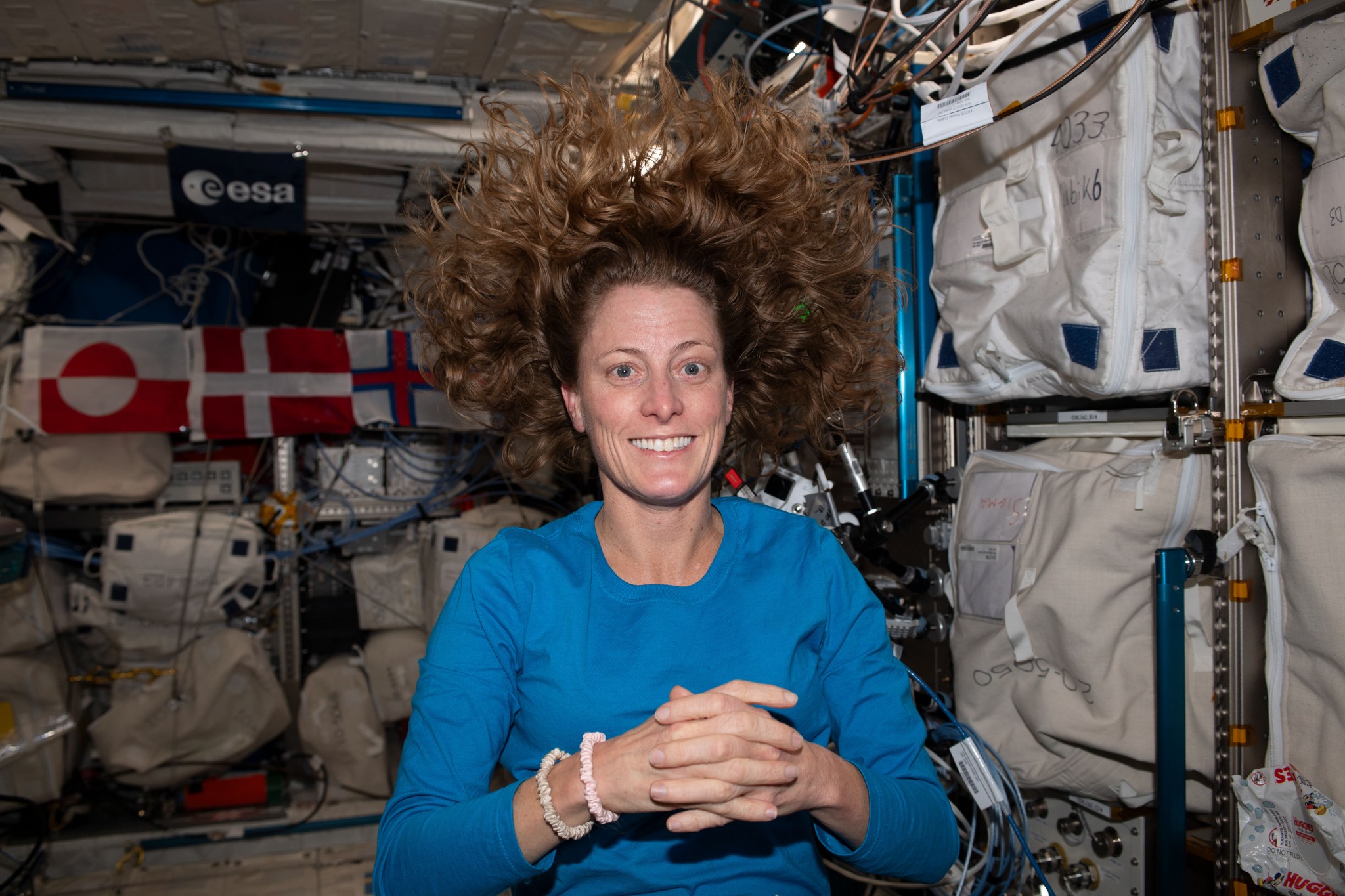 NASA Astronaut Loral O’Hara After First Microgravity Haircut – NASA