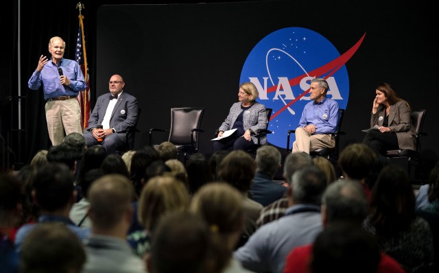 NASA Administrator Bill Nelson, far left, talks to Marshall team members during a Town Hall on Sept. 18 in Activities Building 4316. Joining him on the event stage, from left, are Marshall Acting Center Director Joseph Pelfrey, NASA Deputy Administrator Pam Melroy, NASA Associate Administrator Robert Cabana, and NASA Deputy Associate Administrator Casey Swails.