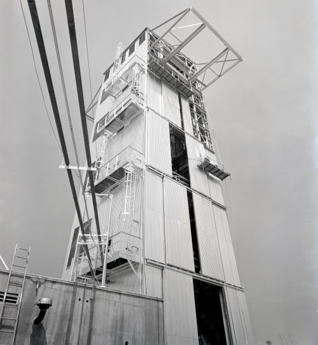 Vertical shake tower.