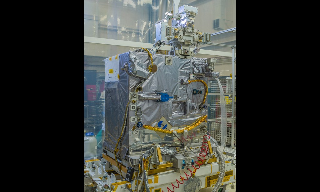 RRM3 Fluid Transfer Module and Tool Pedestal (top) before launch