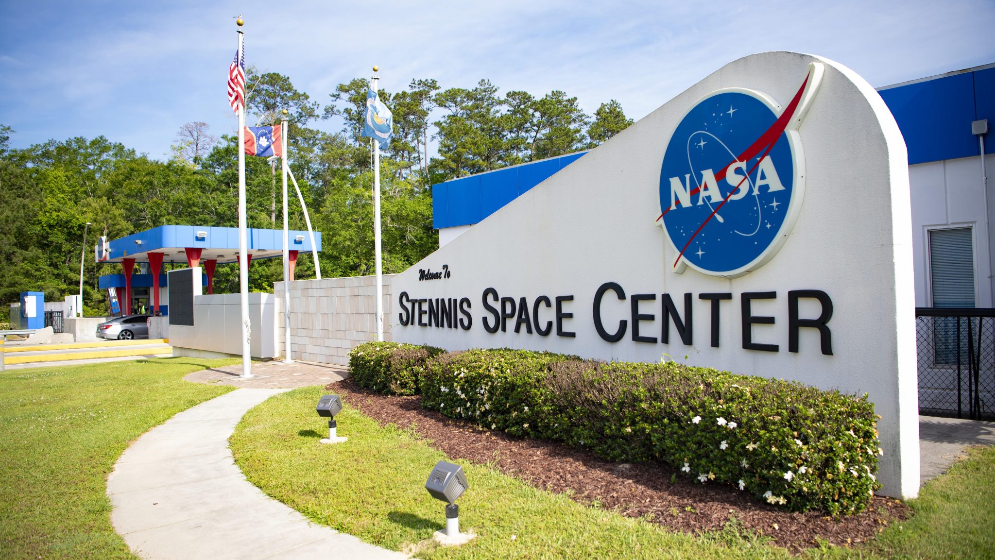 side view of gate entrance at Stennis Space Center South Gate