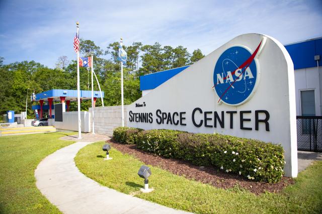 side view of gate entrance at Stennis Space Center South Gate