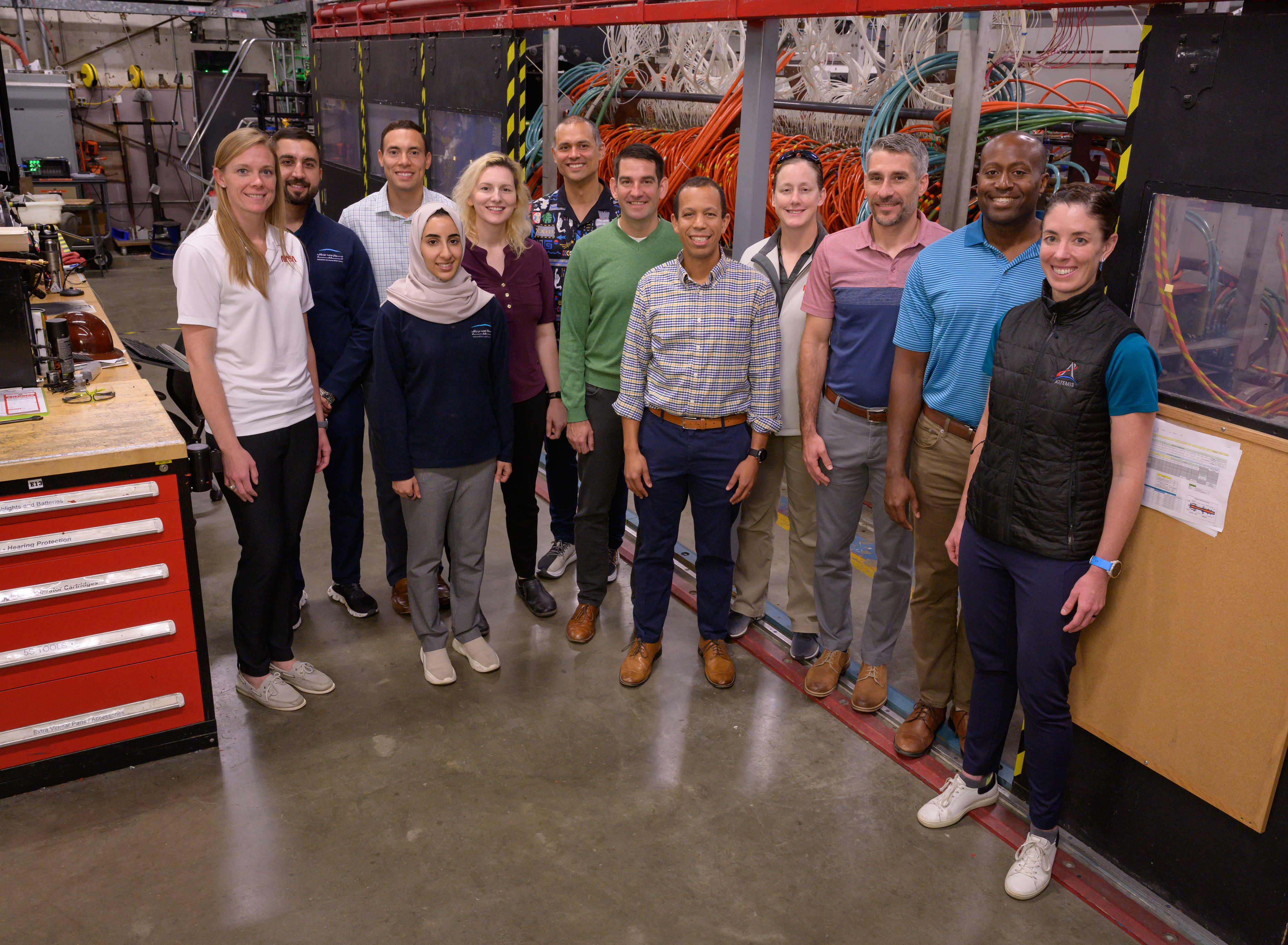 Astronaut Candidates Learn About NASA Ames, Heat Shields, and More