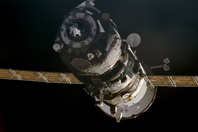 A Progress supply ship linked up to the orbiting International Space Station (ISS) at 3:48 GMT, November 18, bringing Expedition 1 commander William M. Shepherd, pilot Yuri P. Gidzenko and flight engineer Sergei K. Krikalev two tons of food, clothing, hardware and holiday gifts from their families. The photograph was taken with a 35mm camera and the film was later handed over to the STS-97 crew members for return to Earth and subsequent processing.