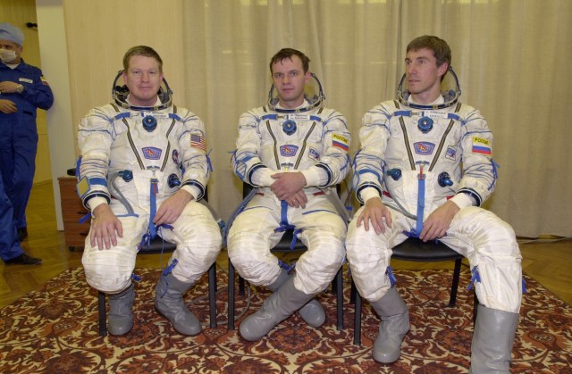 Taking a break from training for their upcoming mission are, from the left, William M. Shepherd, Expedition 1 commander; Yuri P. Gidzenko, Soyuz commander; and Sergei K. Krikalev, flight engineer.