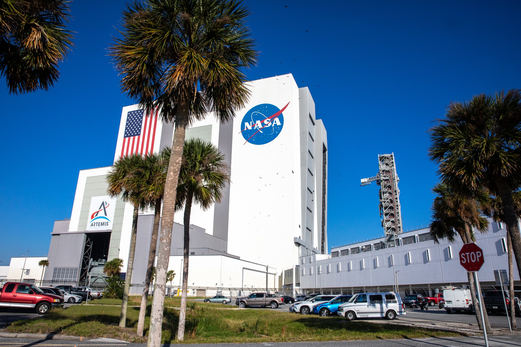 NASA’s mobile launcher, carried atop the crawler-transporter 2, arrives at the entrance to the Vehicle Assembly Building (VAB) at NASA’s Kennedy Space Center in Florida.